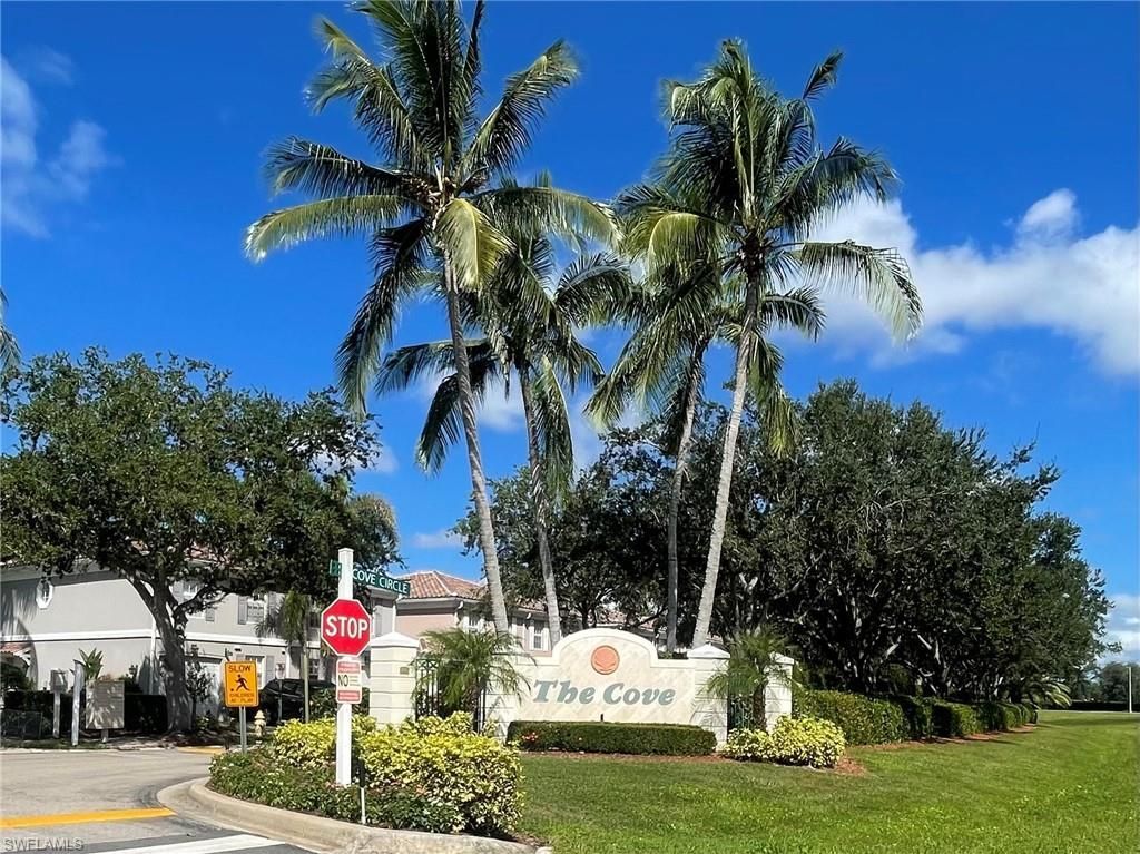 5325 Cove Cir, Naples, FL 34119 Photo
