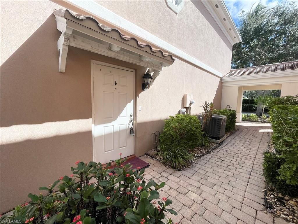 5325 Cove Cir, Naples, FL 34119 Photo