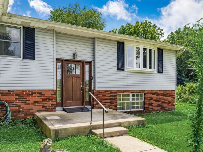 6609 Refugee Road SW, Etna, OH 43062 Photo 4