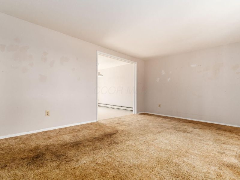 6609 Refugee Road SW, Etna, OH 43062 Photo 9