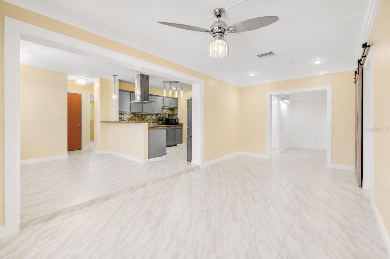 1572 77th Avenue N, Saint Petersburg, FL 33702 Photo