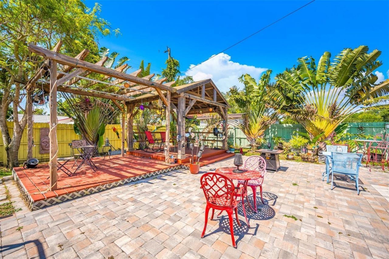 1572 77th Avenue N, Saint Petersburg, FL 33702 Photo