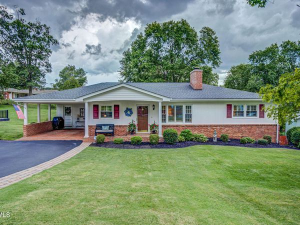 1175 Foxcroft Road, Bristol, VA 24201