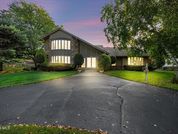 4625 Sulgrave Drive, Toledo, OH 43623