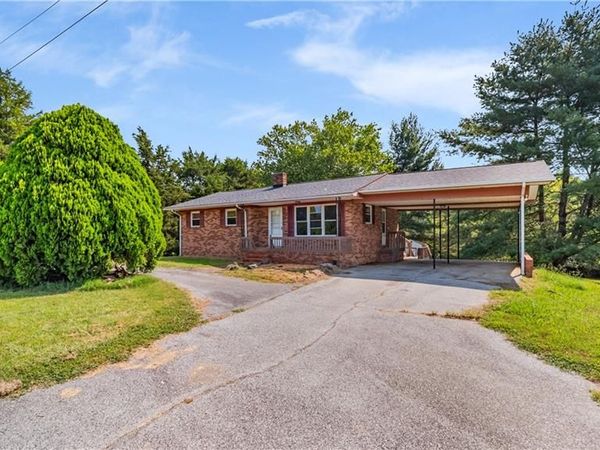 6056 Fairview Church Road , Trinity, NC 27370