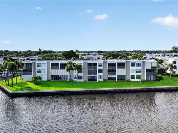 1950 SW Palm City Road , Unit 14-302, Stuart, FL 34994