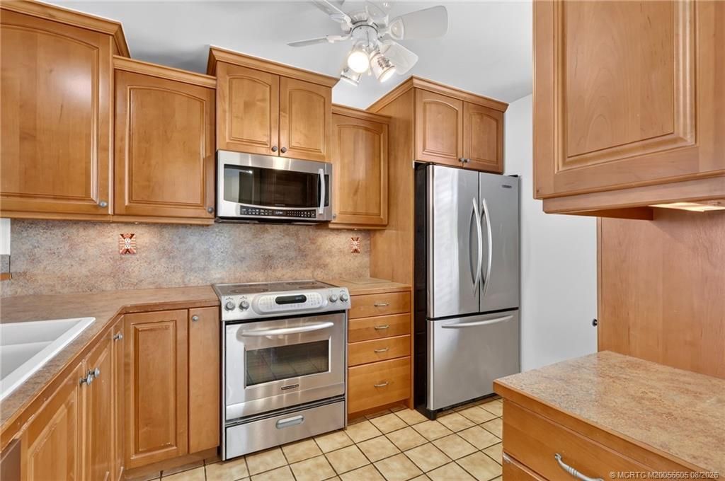 1950 SW Palm City Road , Unit 14-302, Stuart, FL 34994 Photo