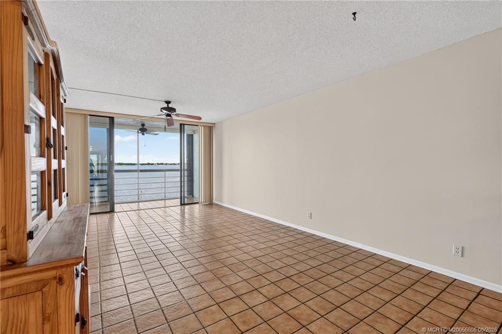 1950 SW Palm City Road , Unit 14-302, Stuart, FL 34994 Photo