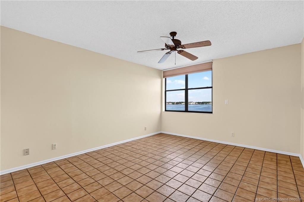 1950 SW Palm City Road , Unit 14-302, Stuart, FL 34994 Photo