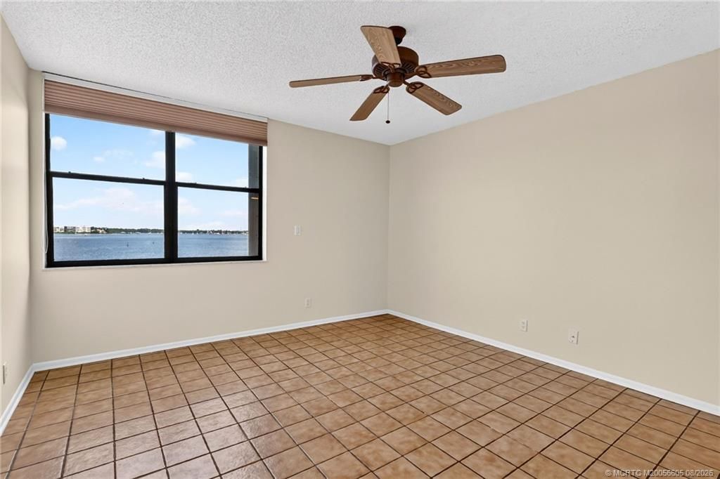 1950 SW Palm City Road , Unit 14-302, Stuart, FL 34994 Photo
