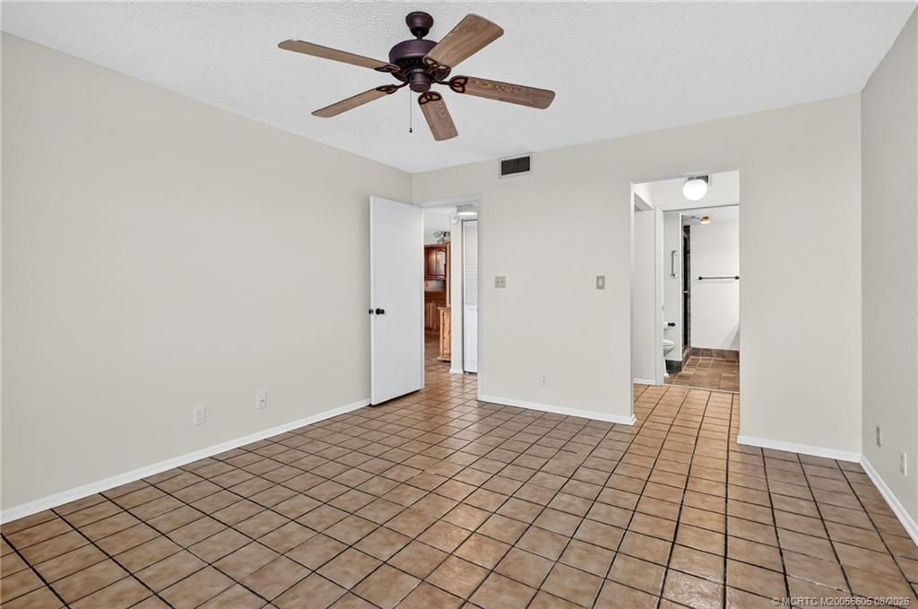 1950 SW Palm City Road , Unit 14-302, Stuart, FL 34994 Photo