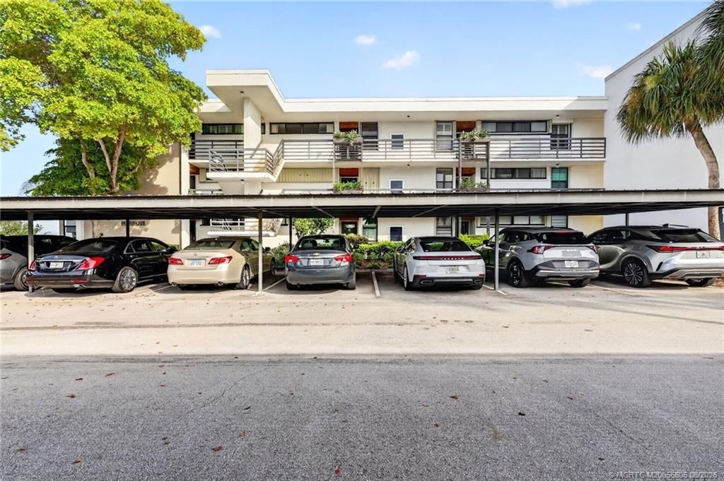 1950 SW Palm City Road , Unit 14-302, Stuart, FL 34994 Photo