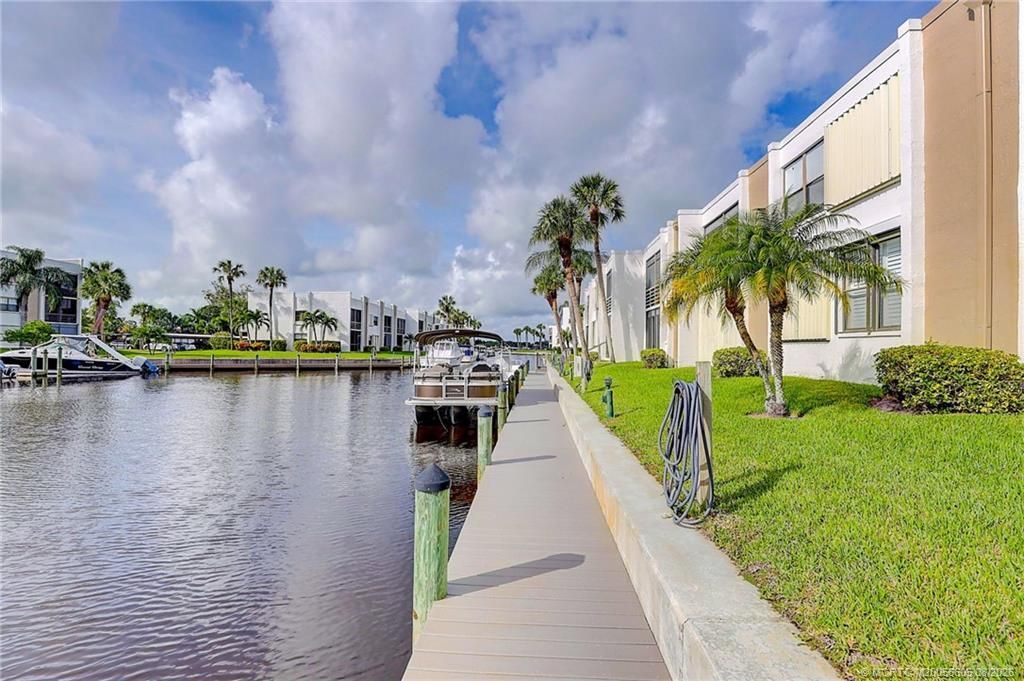 1950 SW Palm City Road , Unit 14-302, Stuart, FL 34994 Photo