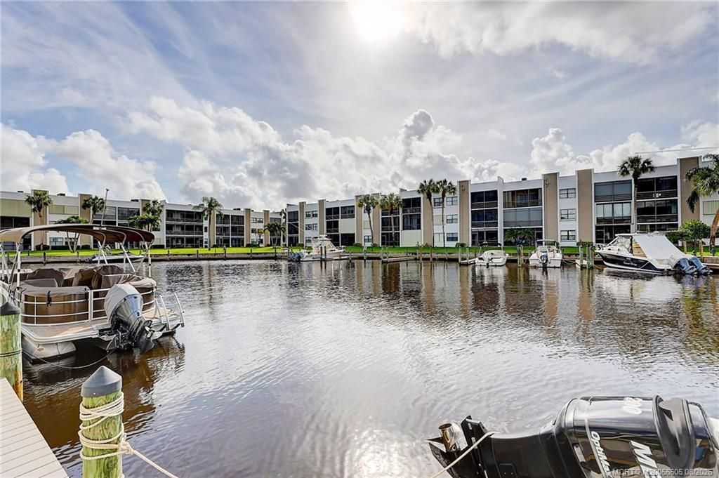 1950 SW Palm City Road , Unit 14-302, Stuart, FL 34994 Photo
