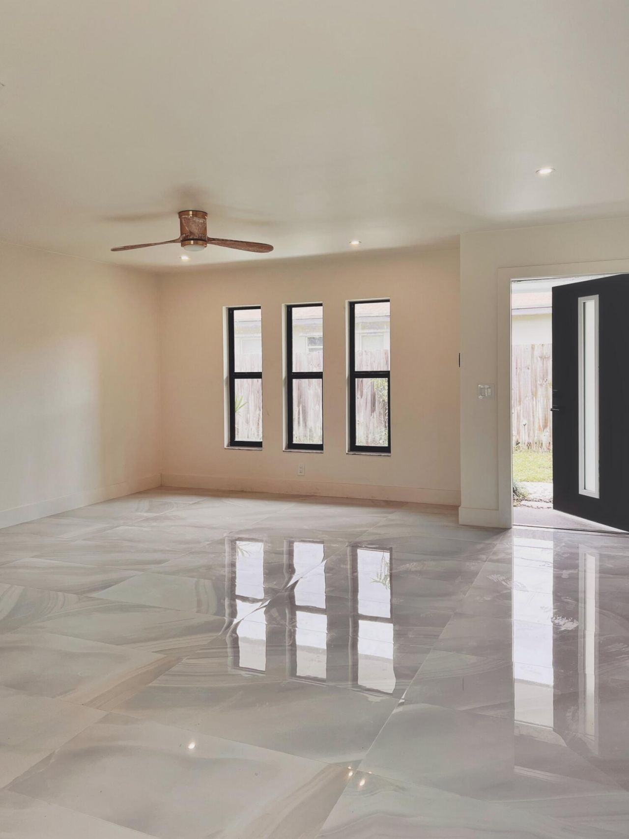 9287 Sunrise Drive, West Palm Beach, FL 33403 Photo