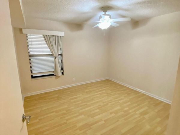 5900 Camino Del Sol, Unit 206, Boca Raton, FL 33433