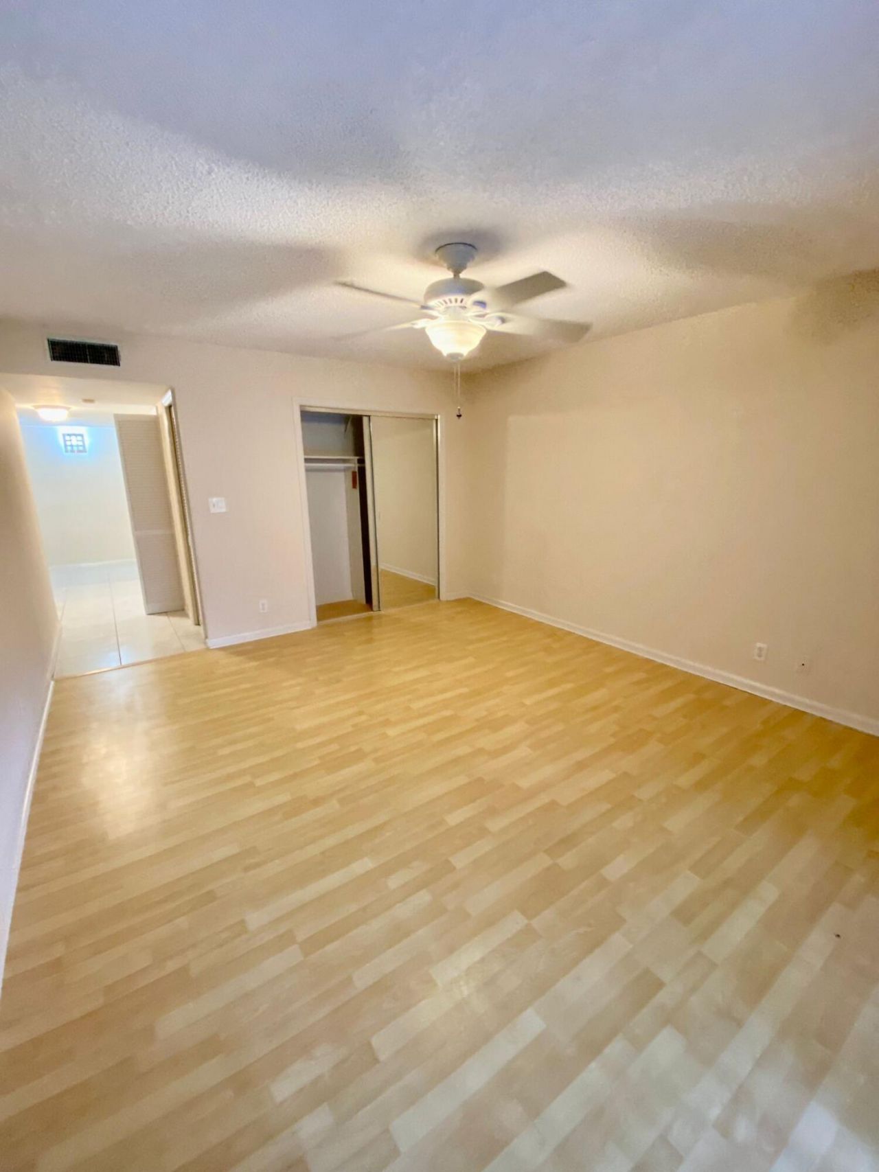 5900 Camino Del Sol, Unit 206, Boca Raton, FL 33433 Photo