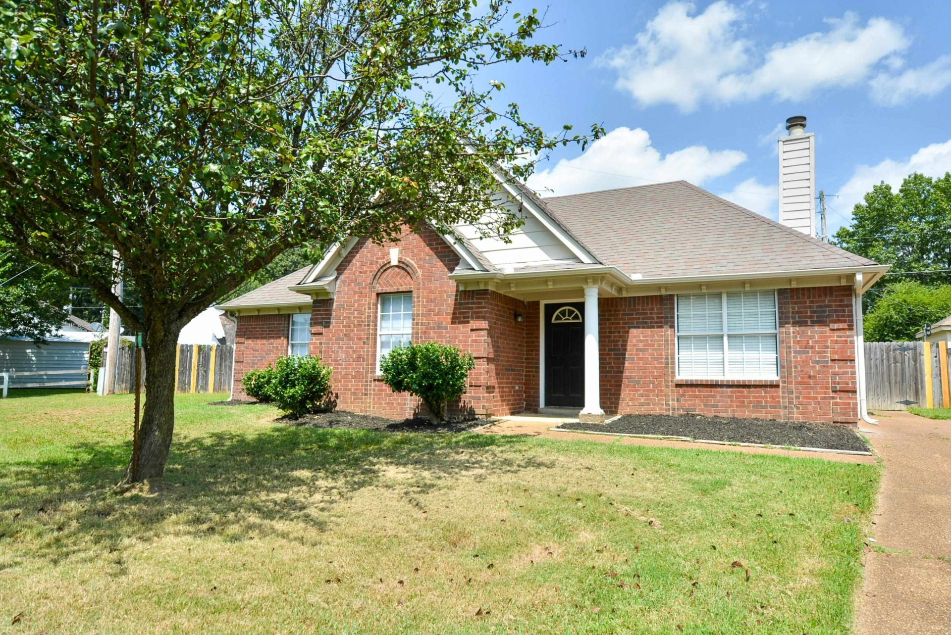 6878 Brady Hill Dr, Cordova, TN 38018 Main Photo