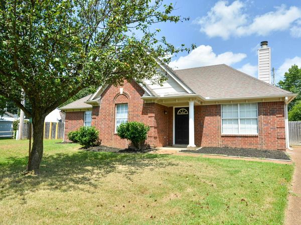 6878 BRADY HILL DR, Cordova, TN 38018