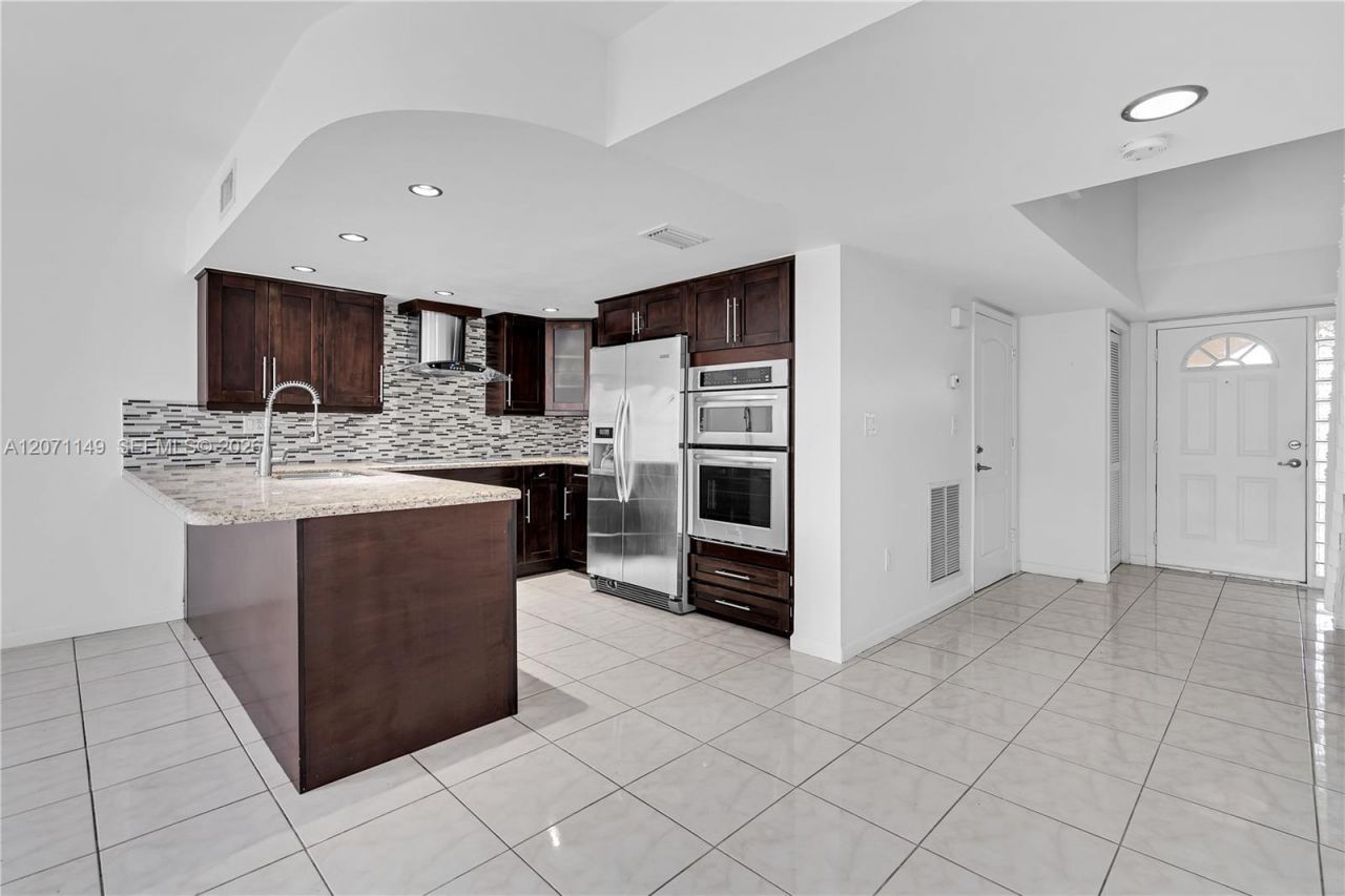 13763 SW 160th St , Miami, FL 33177 Photo