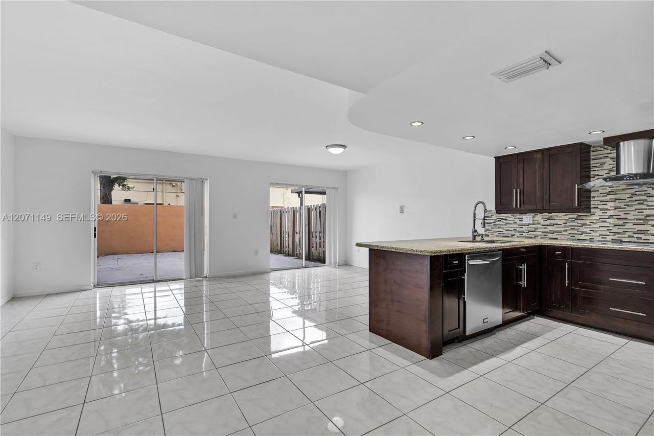 13763 SW 160th St , Miami, FL 33177 Photo