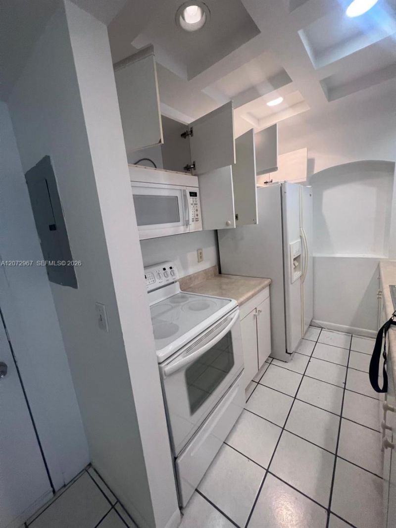 10001 W Atlantic Blvd , Unit 327, Coral Springs, FL 33071 Photo