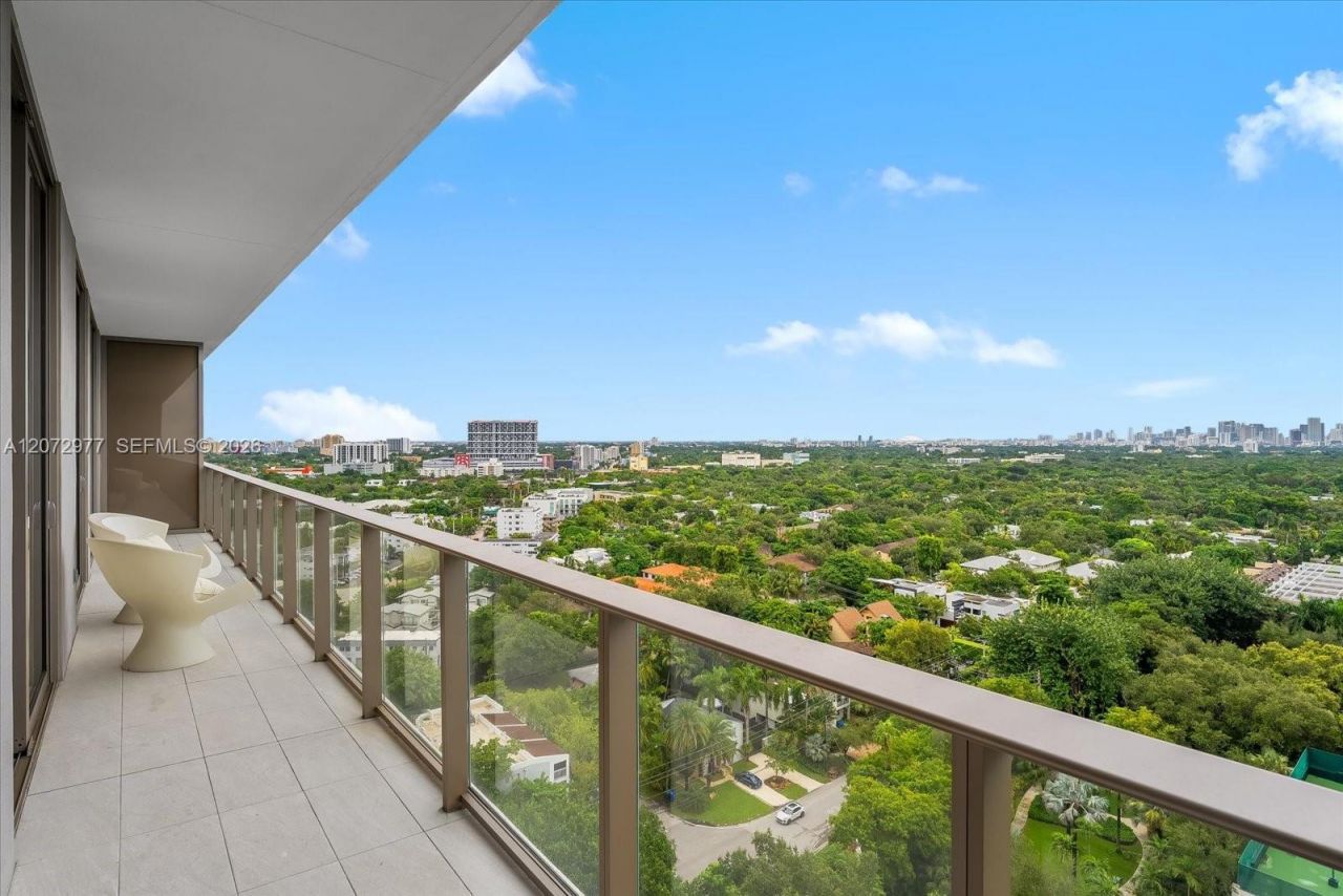 2678 Tigertail Ave , Unit 1508, Miami, FL 33133 Photo