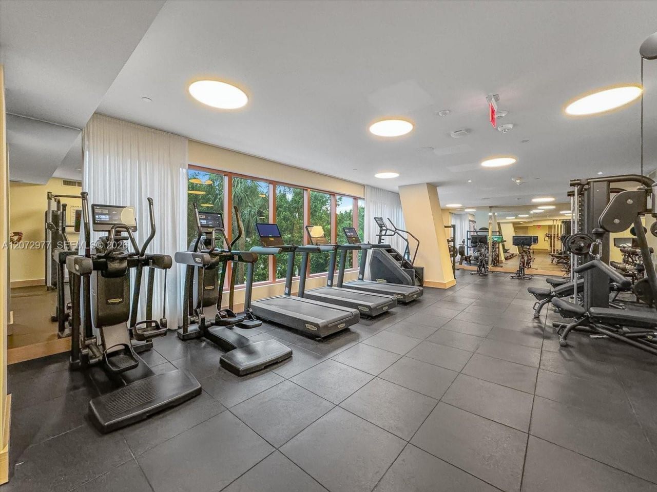 2678 Tigertail Ave , Unit 1508, Miami, FL 33133 Photo