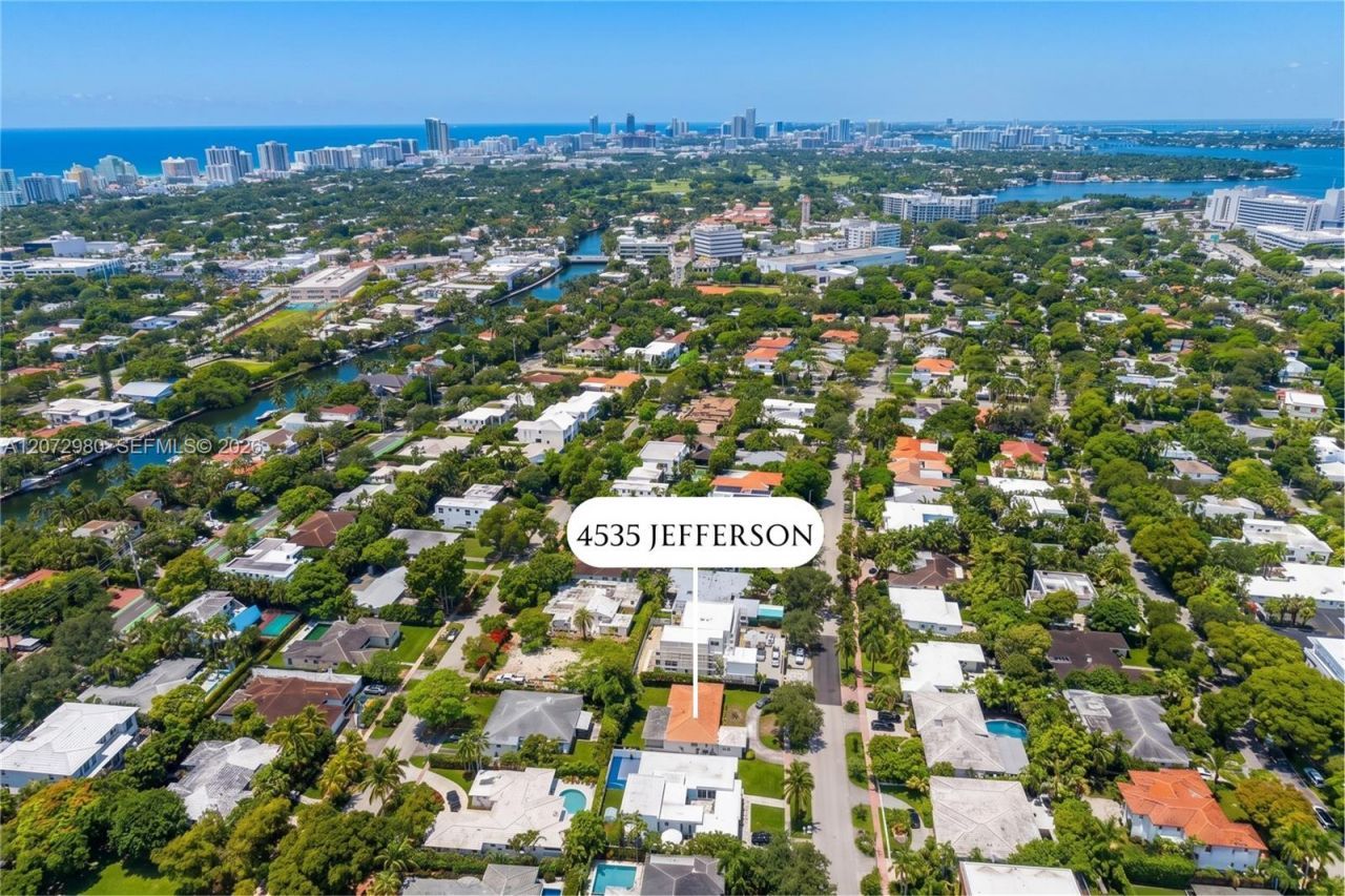4535 N Jefferson Ave, Miami Beach, FL 33140 Photo