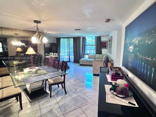 Unit 208, Aventura, FL 33180