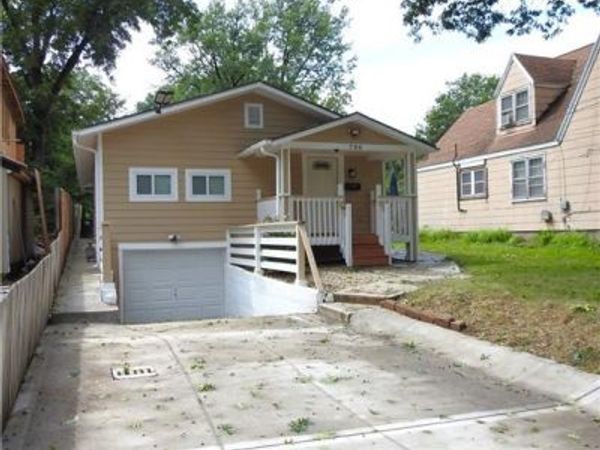 706 S Northern Boulevard, Independence, MO 64053
