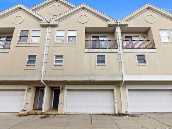 223 Beach 3rd Street, Far Rockaway, NY 11691