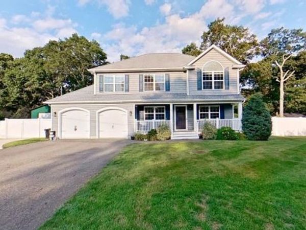 43 Linden Lane , Shirley, NY 11967