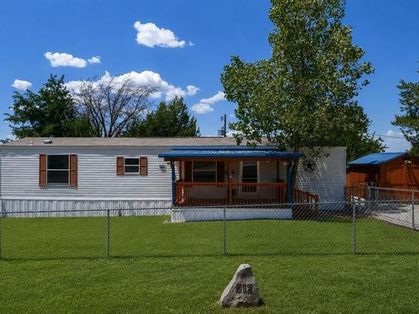 912 Pease River Drive, Granbury, TX 76048