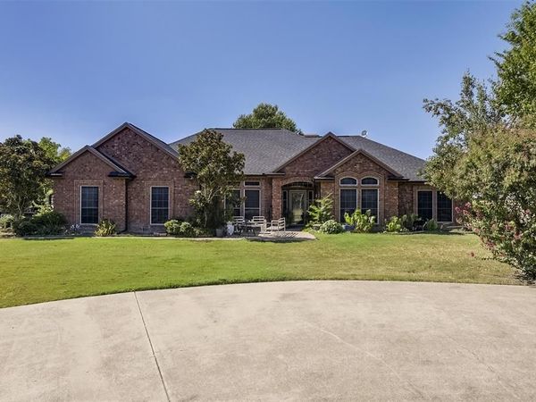 137 Cactus Road, Waxahachie, TX 75165