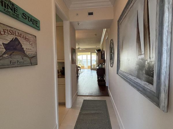 29 HARBOUR ISLE Drive W, Unit 304, Fort Pierce, FL 34949
