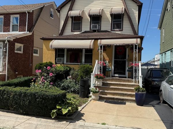 19811 116th Avenue , Addisleigh Park, NY 11412