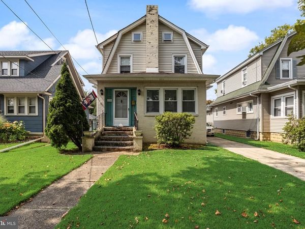 130 KENDALL BOULEVARD, OAKLYN, NJ 08107