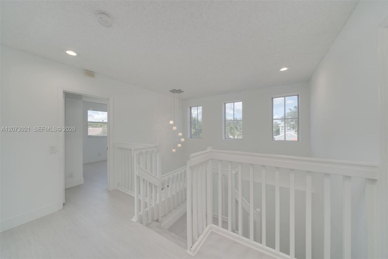 720 Falling Water Rd , Unit 720, Weston, FL 33326 Photo