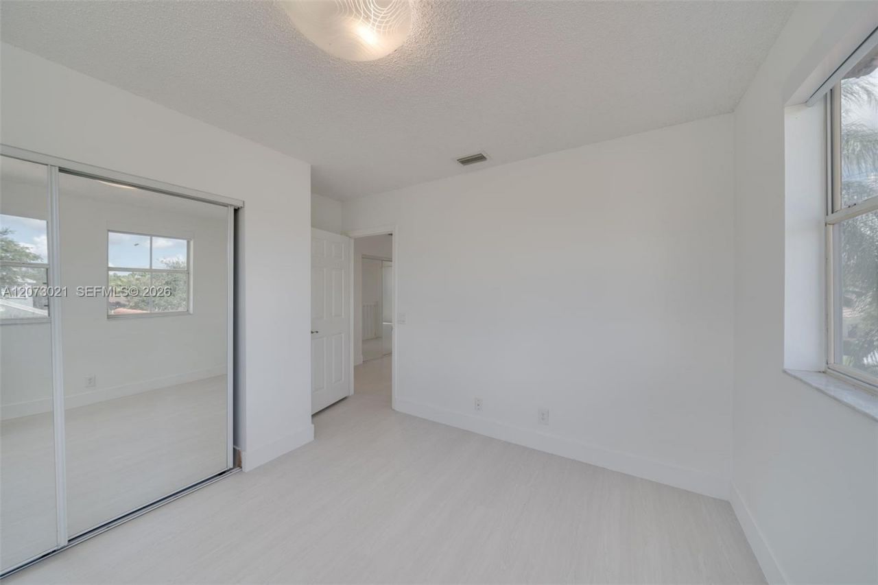 720 Falling Water Rd , Unit 720, Weston, FL 33326 Photo