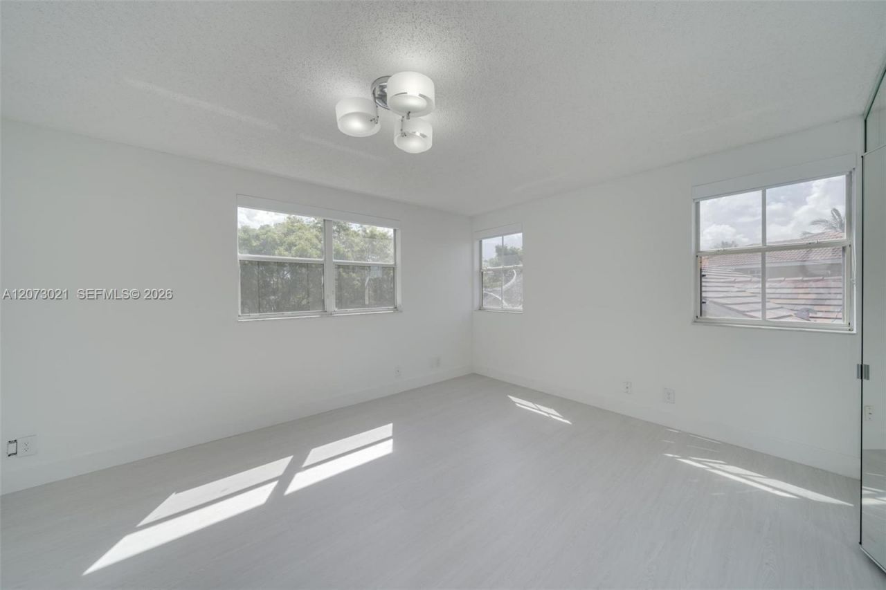 720 Falling Water Rd , Unit 720, Weston, FL 33326 Photo