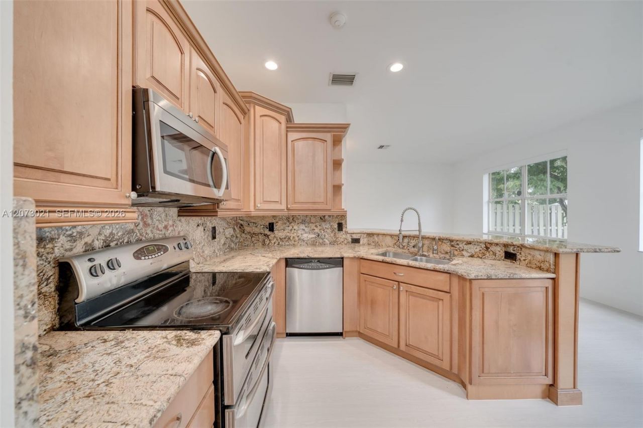 720 Falling Water Rd , Unit 720, Weston, FL 33326 Photo