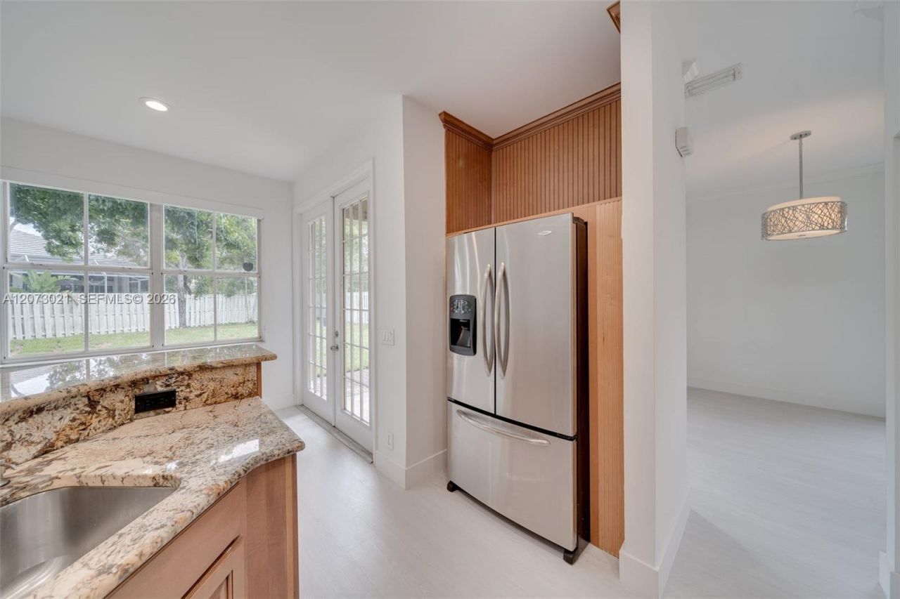 720 Falling Water Rd , Unit 720, Weston, FL 33326 Photo
