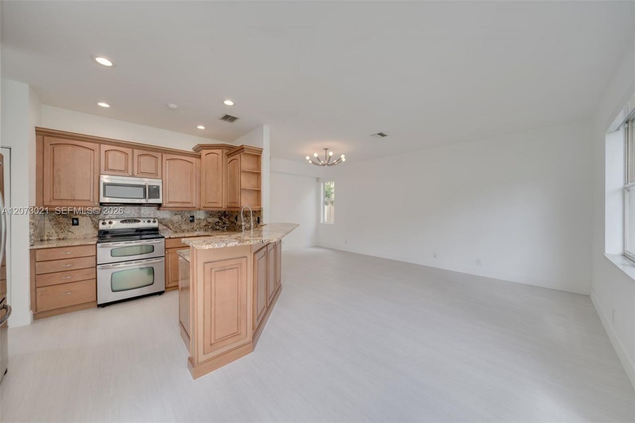 720 Falling Water Rd , Unit 720, Weston, FL 33326 Photo