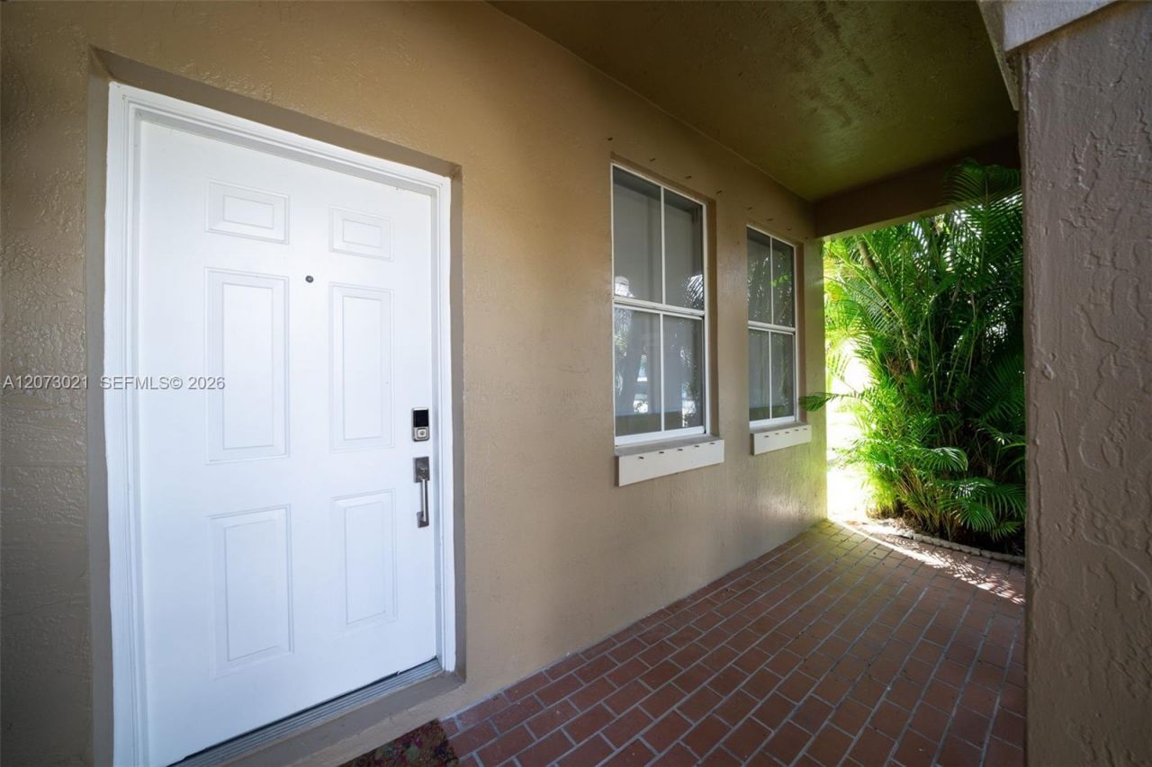 720 Falling Water Rd , Unit 720, Weston, FL 33326 Photo