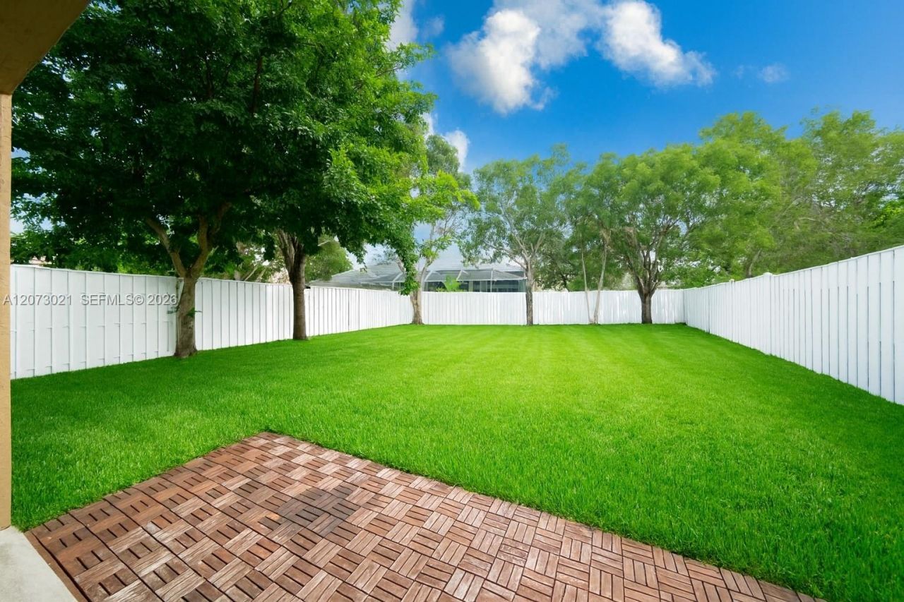 720 Falling Water Rd , Unit 720, Weston, FL 33326 Photo