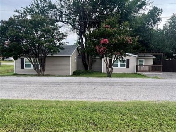 889 Quail Creek Circle, Pottsboro, TX 75076