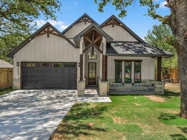 3303 Hiawatha Trail, Fort Worth, TX 76135
