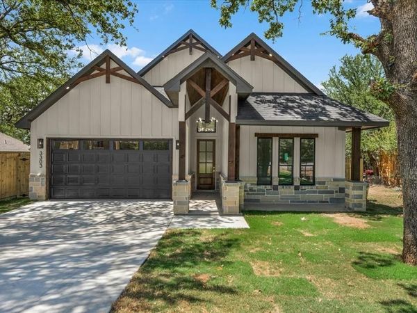 3303 Hiawatha Trail, Fort Worth, TX 76135