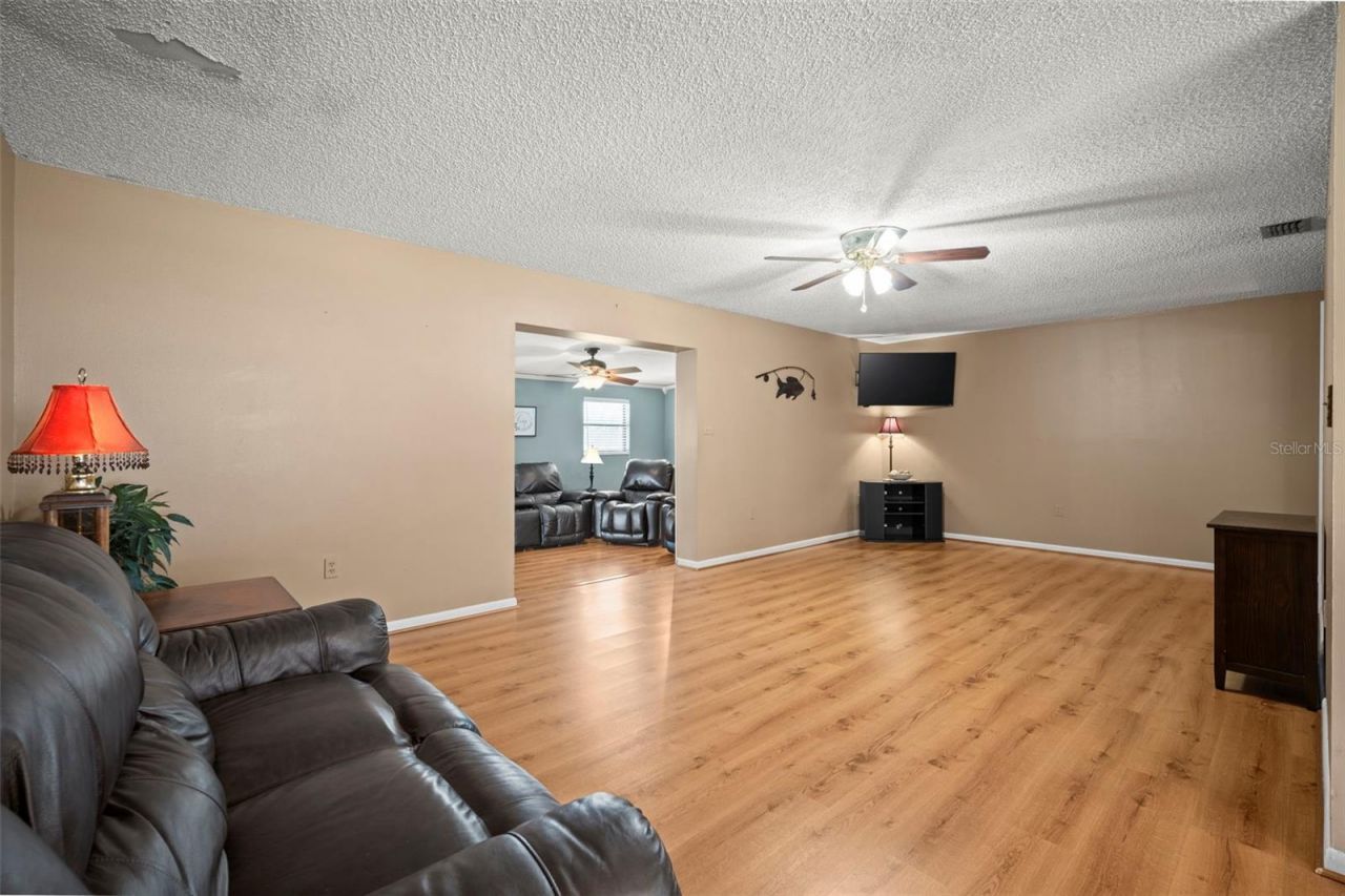 1351 Cr 482n, Lake Panasoffkee, FL 33538 Photo